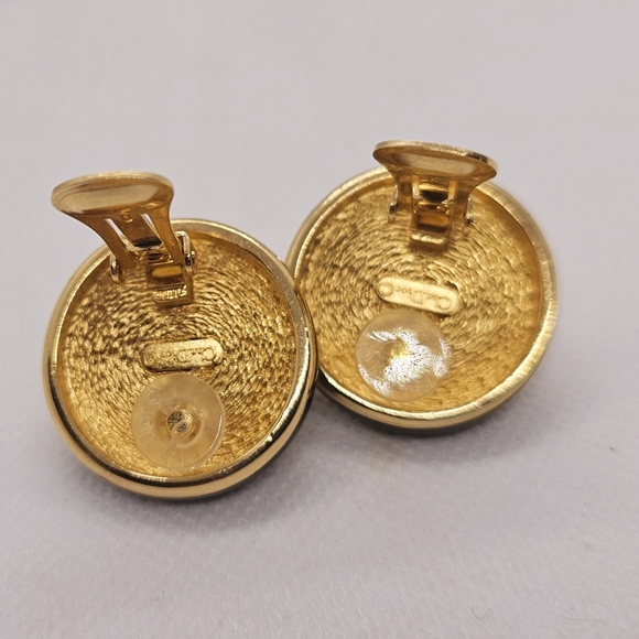 Christian Dior Clip On Earrings - Picture 7 of 11